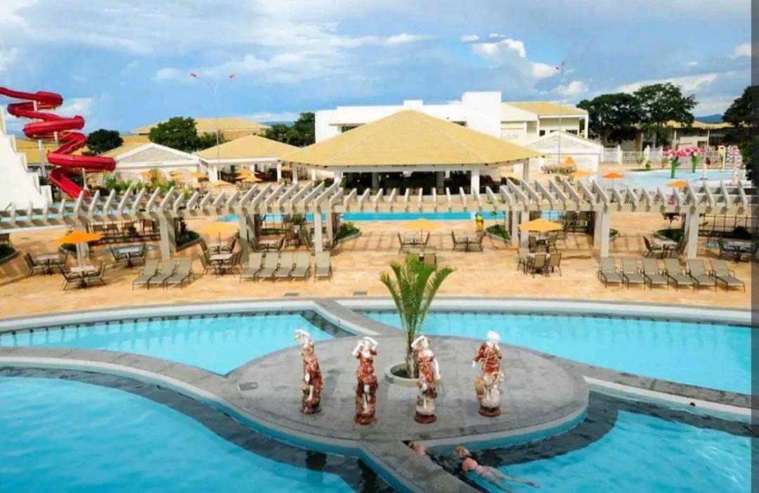 Lacqua Di'Roma Parque Com Parque Aquatico Incluso Na Diaria! Roupas De Cama E Toalhas Nao Estao Disponiveis No Servico, Devem Ser Levado Pelo Hospede! Appartement Caldas Novas Buitenkant foto